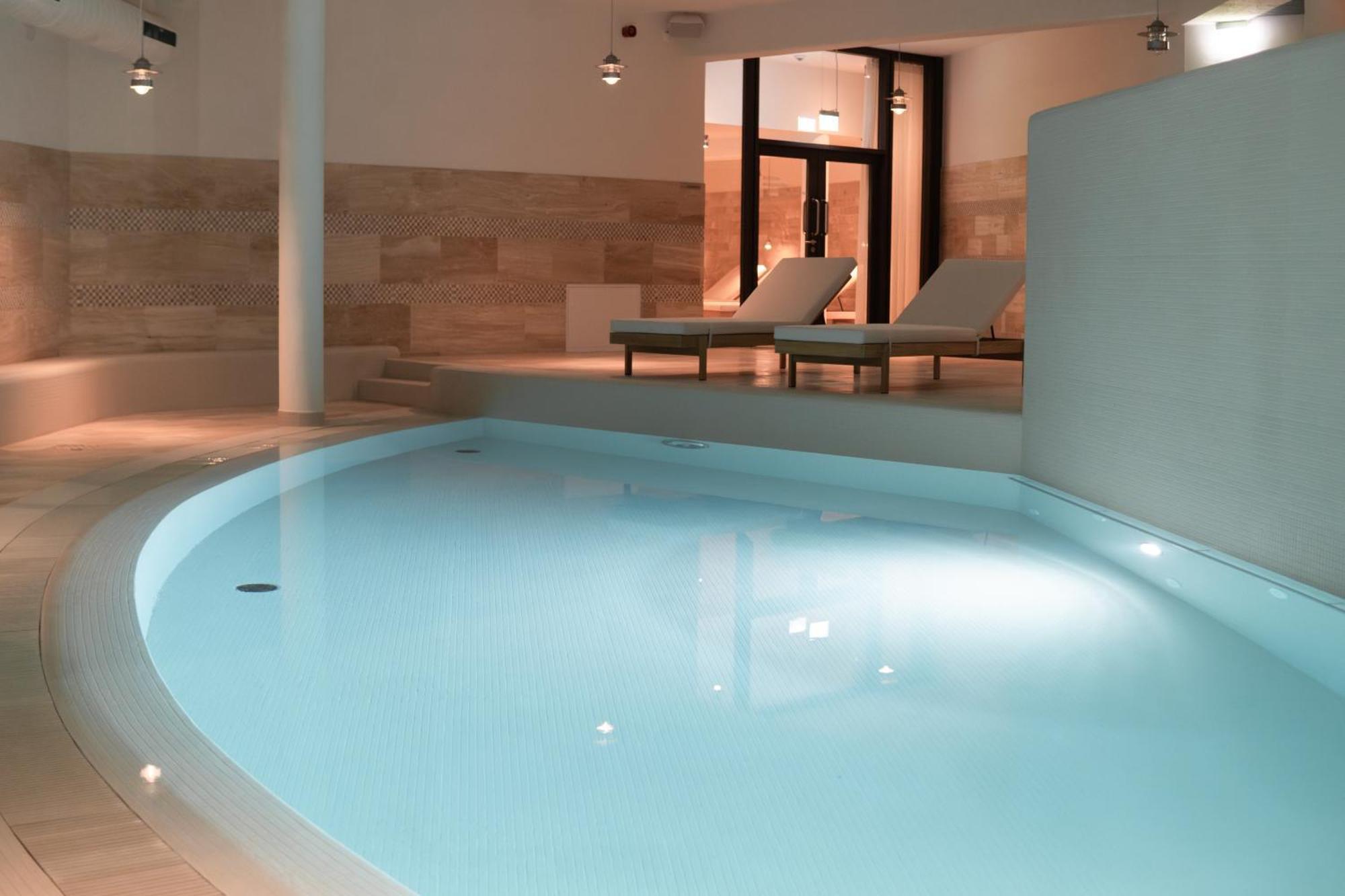 Elzland Hotel Pfauen Wellness & Spa เอลซาค ภายนอก รูปภาพ