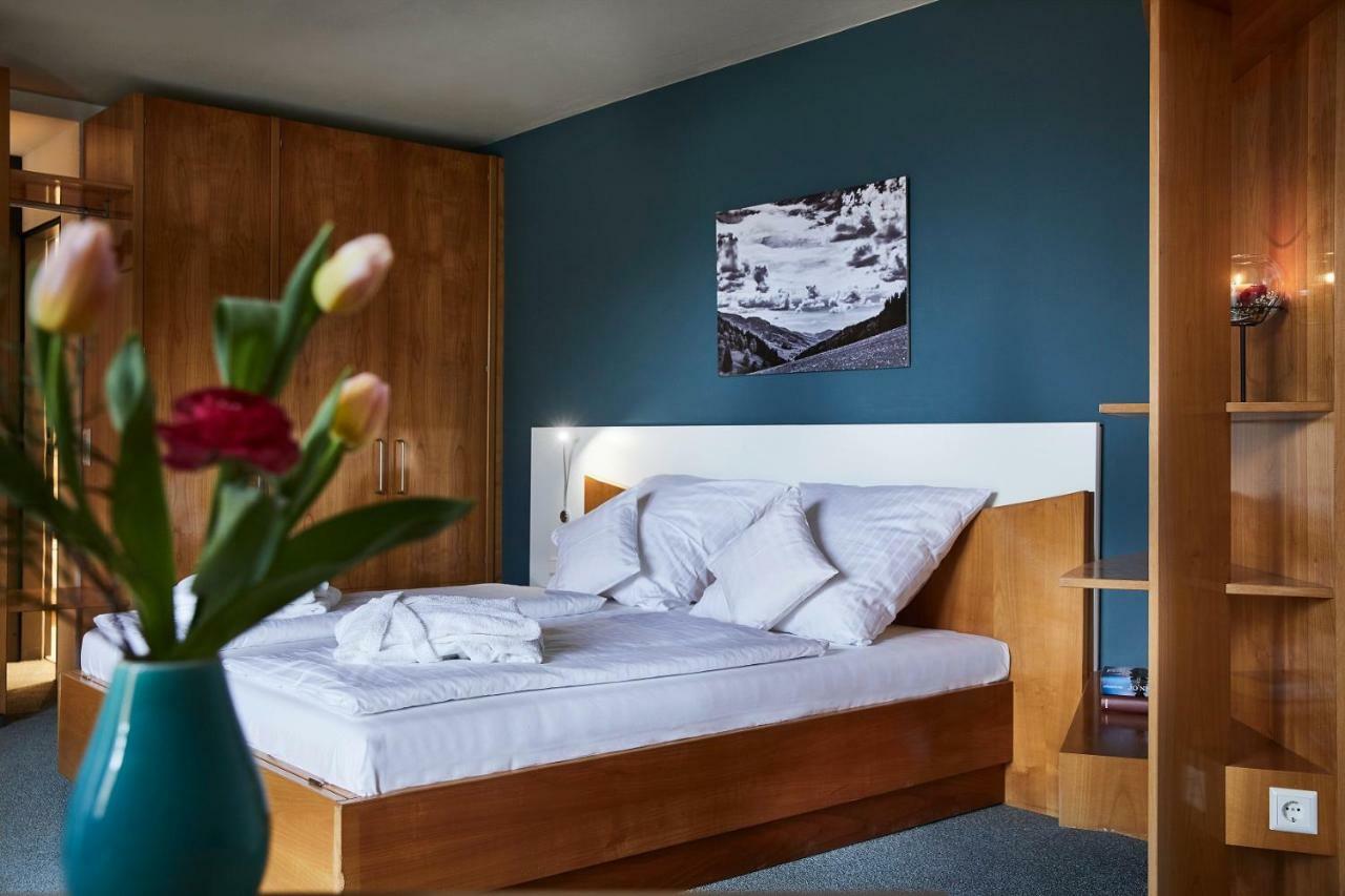 Elzland Hotel Pfauen Wellness & Spa เอลซาค ภายนอก รูปภาพ